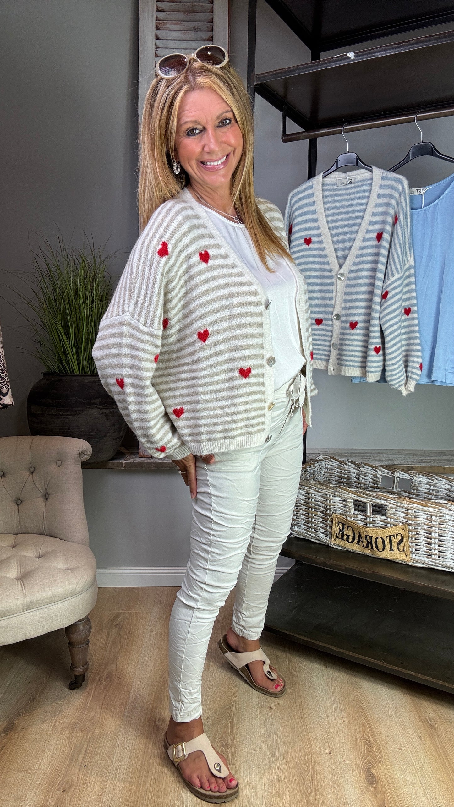 Herzchenstrickjacke