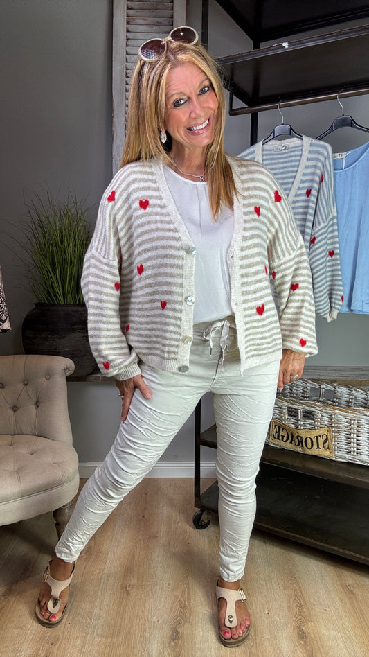 Herzchenstrickjacke